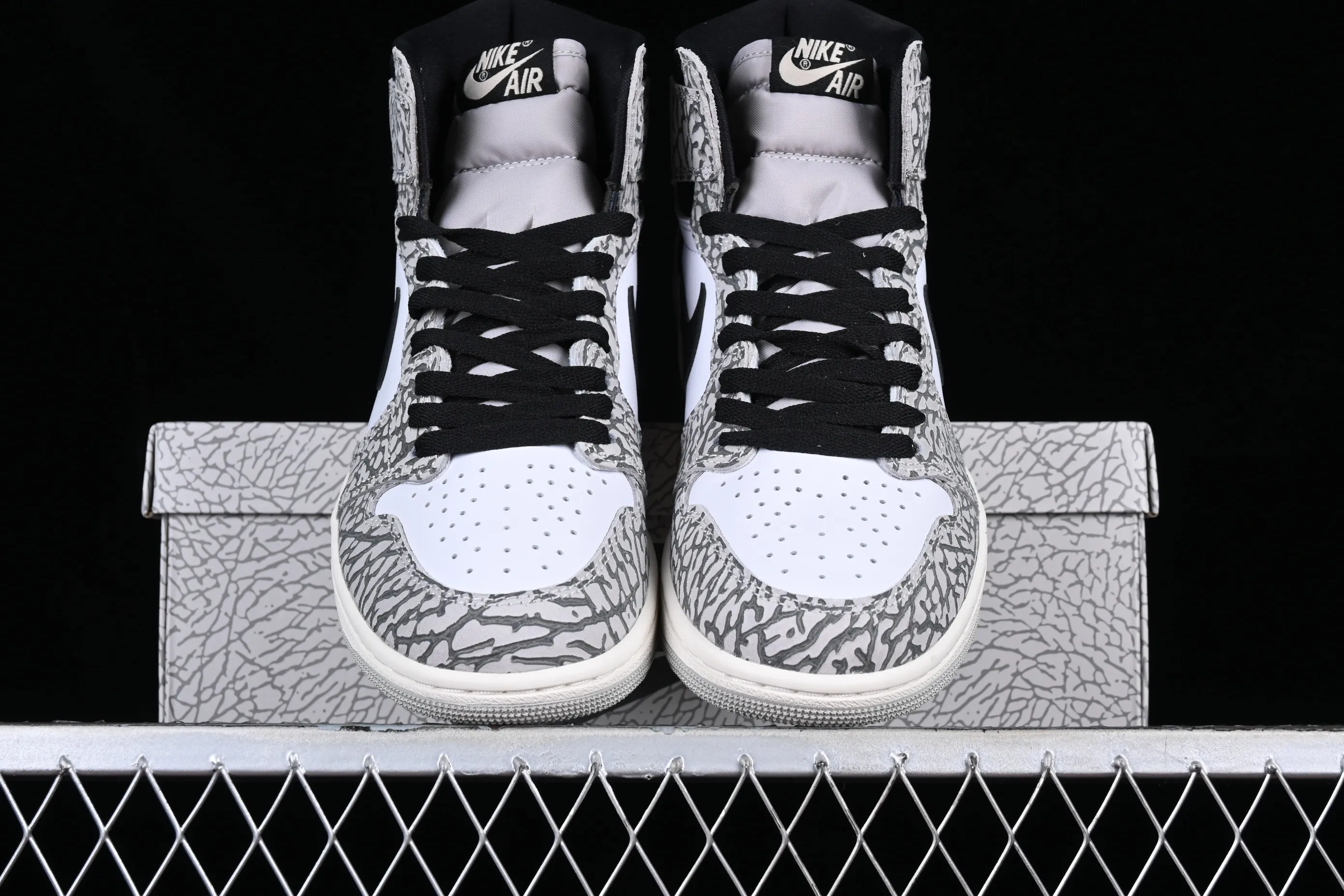 All categories Air Jordan Jordan series basketball shoes Air Jordan 1 High Pure original Air Jordan 1 High OG "White Cement" AJ1 Joe 1 elephant pattern high-top basketball shoes DZ5485-052